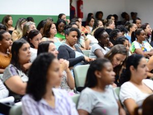 Professoras da rede de ensino público e privado participam do encerramento do Curso de Extensão Práticas de Alfabetização e Letramento da UFLA 